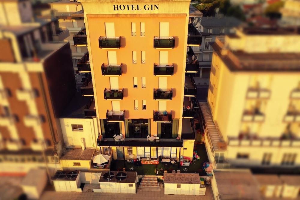 Hotel Gin Ріміні Екстер'єр фото